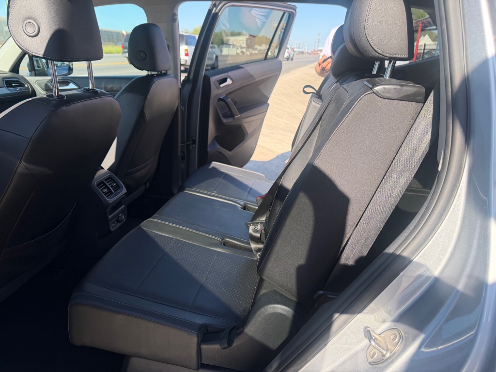 Photo 52 of this VOLKSWAGEN TIGUAN