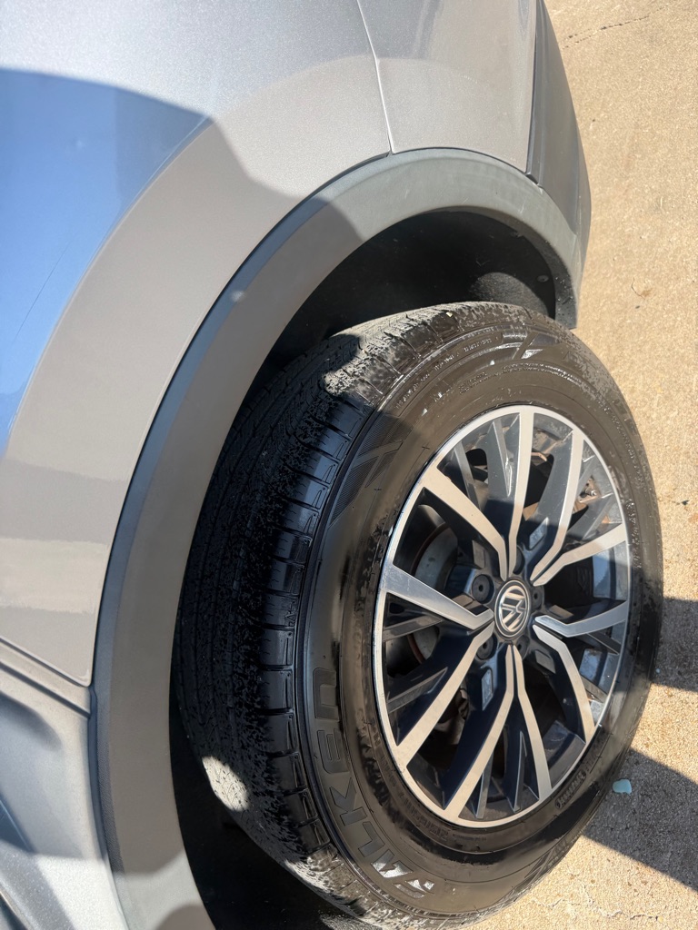 Photo 71 of this VOLKSWAGEN TIGUAN