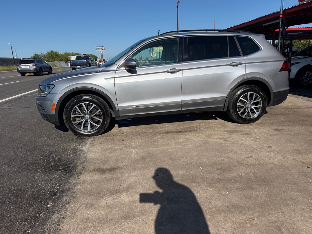 Photo 6 of this VOLKSWAGEN TIGUAN