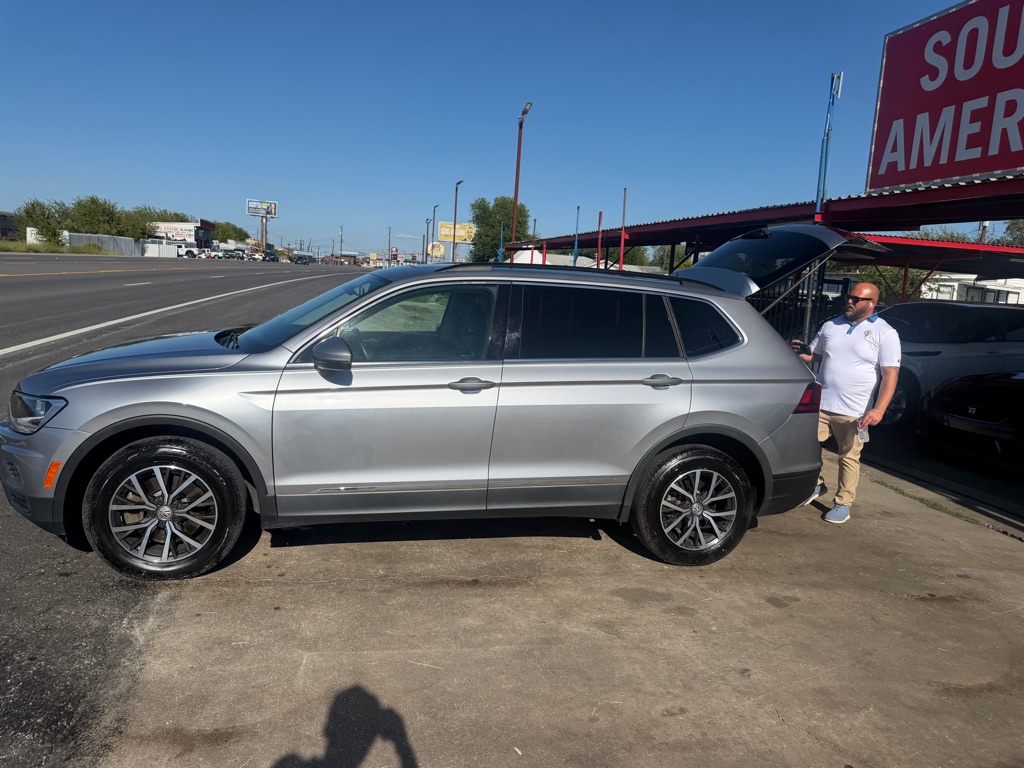 Photo 77 of this VOLKSWAGEN TIGUAN