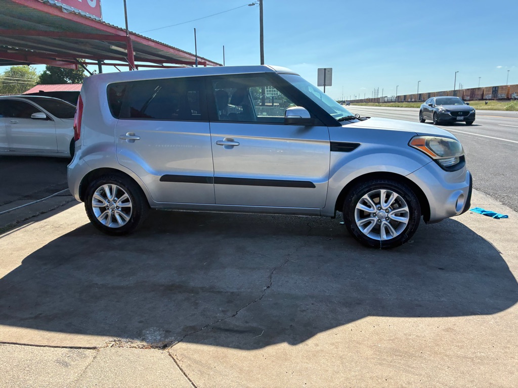 Photo 18 of this KIA SOUL