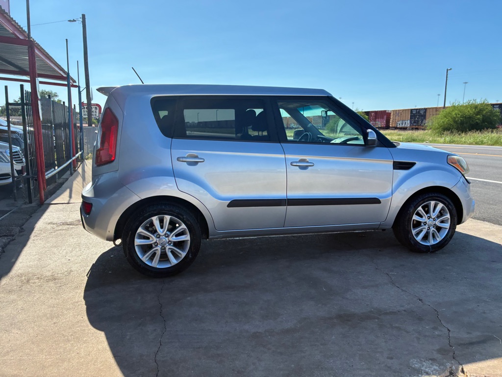 Photo 48 of this KIA SOUL