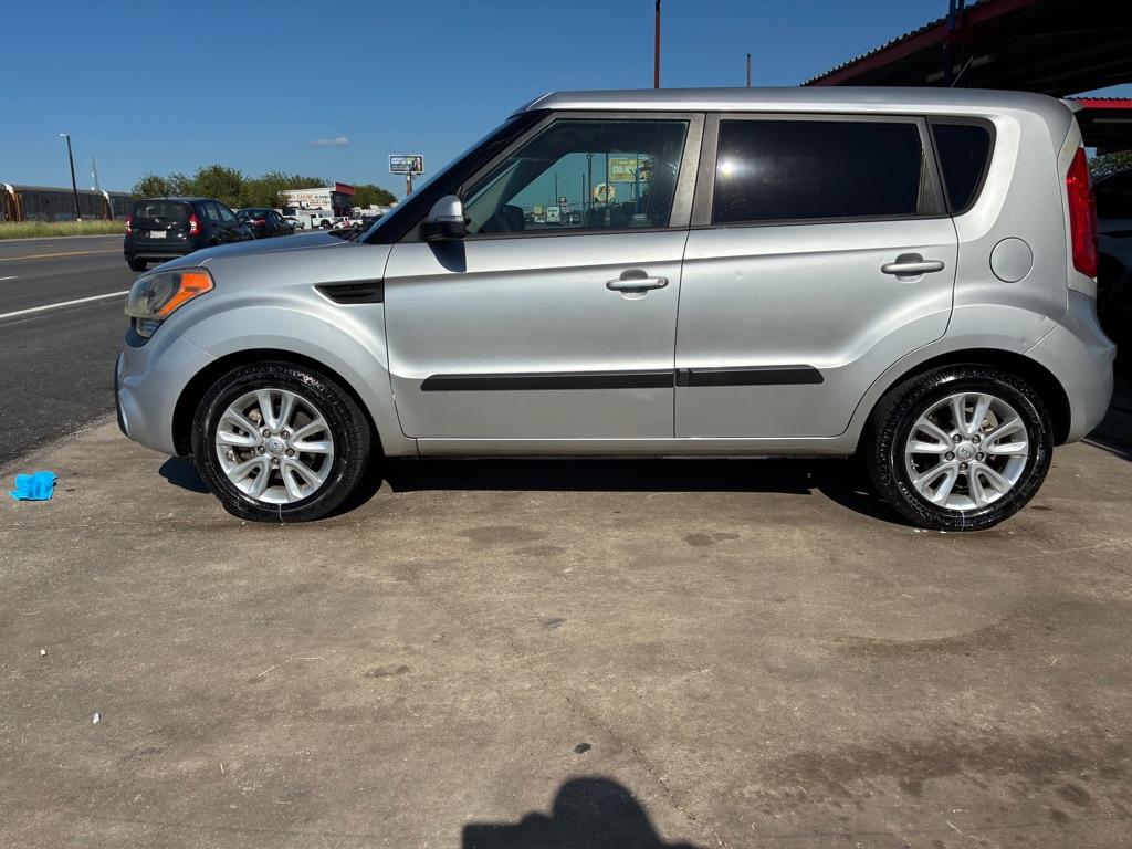 Photo 35 of this KIA SOUL