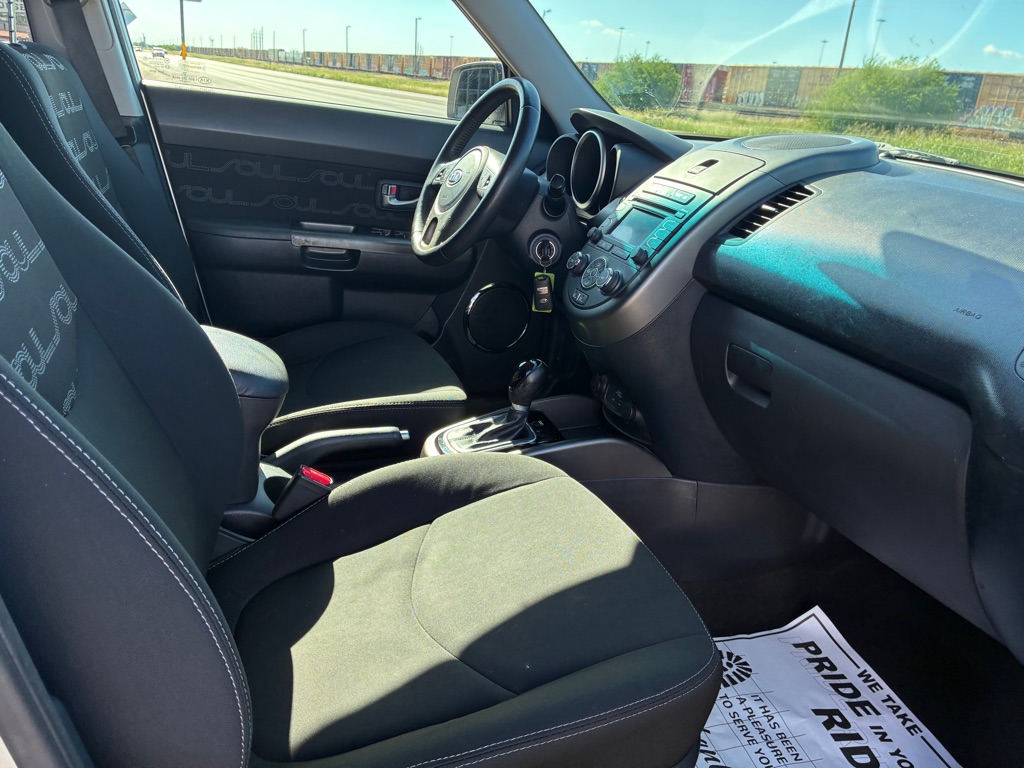 Photo 25 of this KIA SOUL