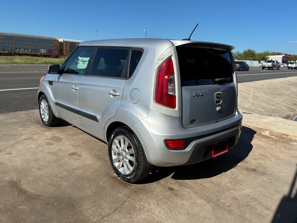 Photo 10 of this KIA SOUL