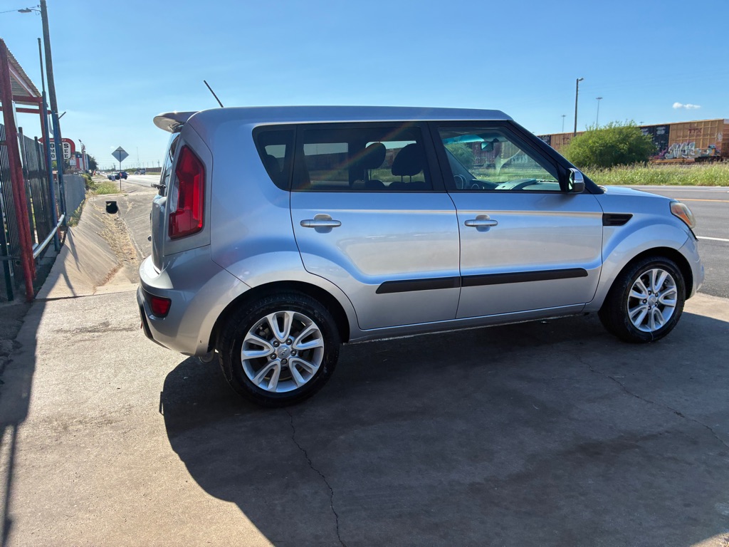 Photo 49 of this KIA SOUL