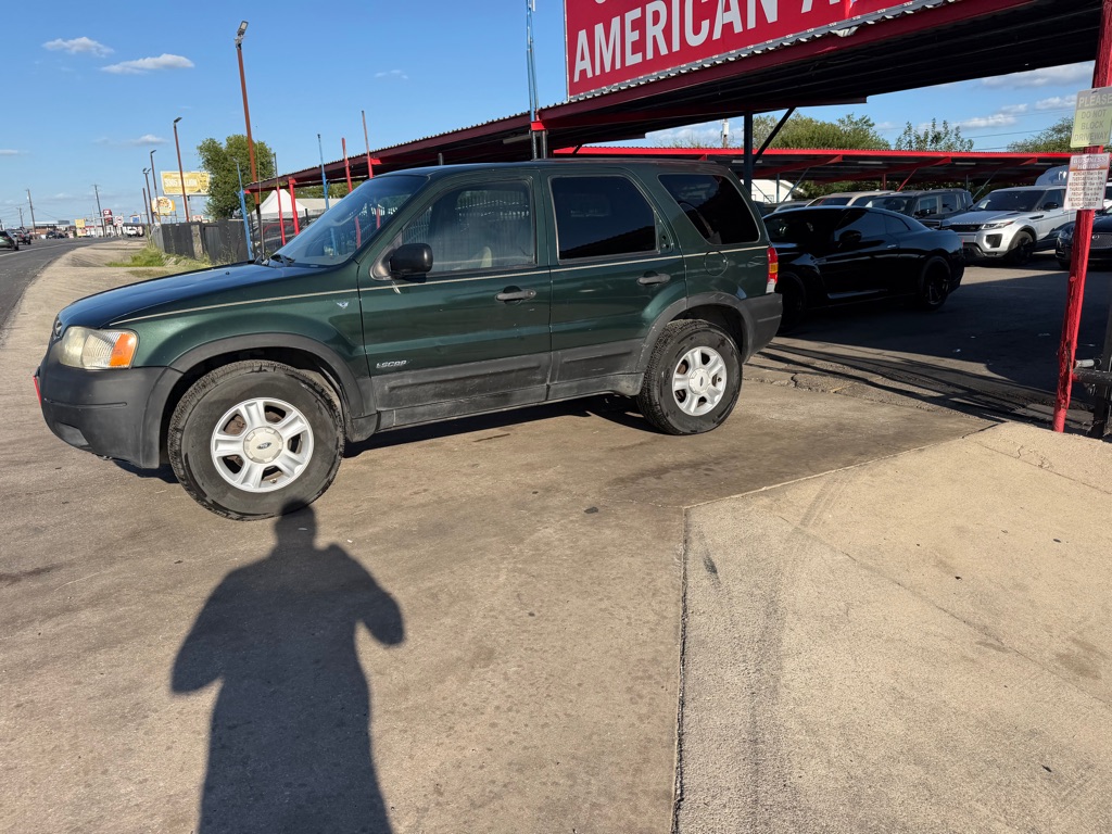 Photo 4 of this FORD ESCAPE