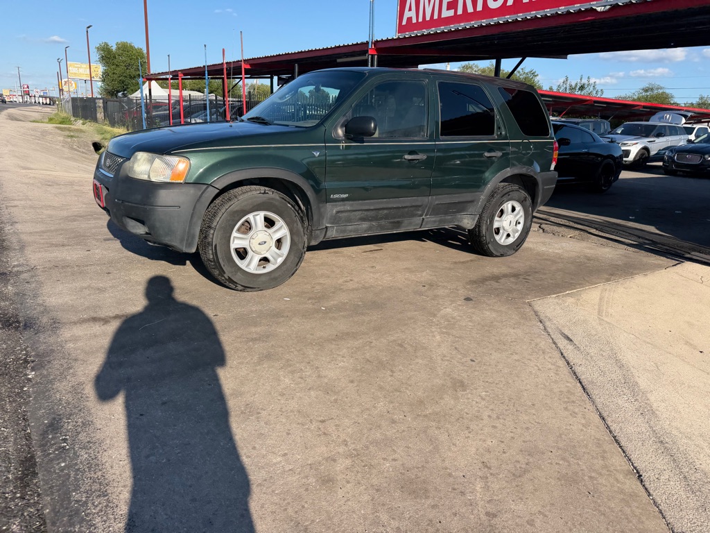 Photo 3 of this FORD ESCAPE