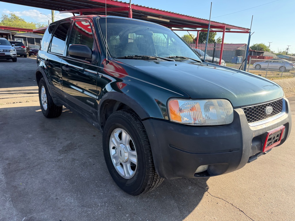 Photo 10 of this FORD ESCAPE