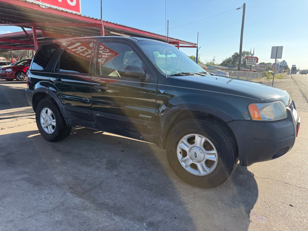 Photo 12 of this FORD ESCAPE