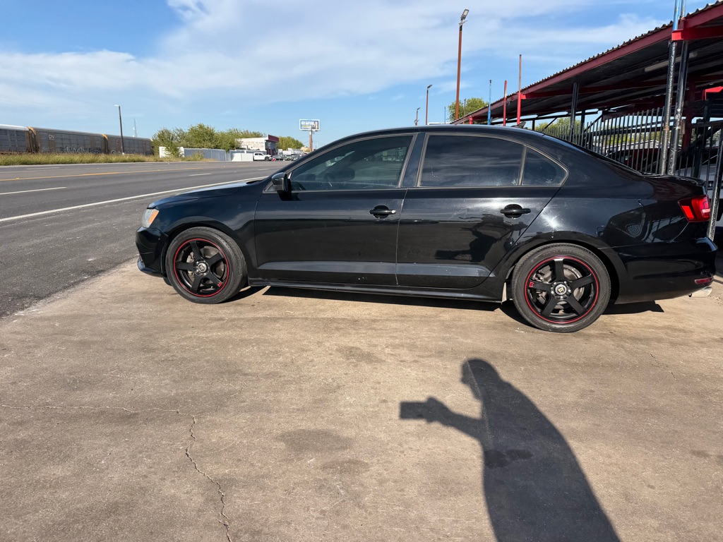 Photo 3 of this VOLKSWAGEN JETTA