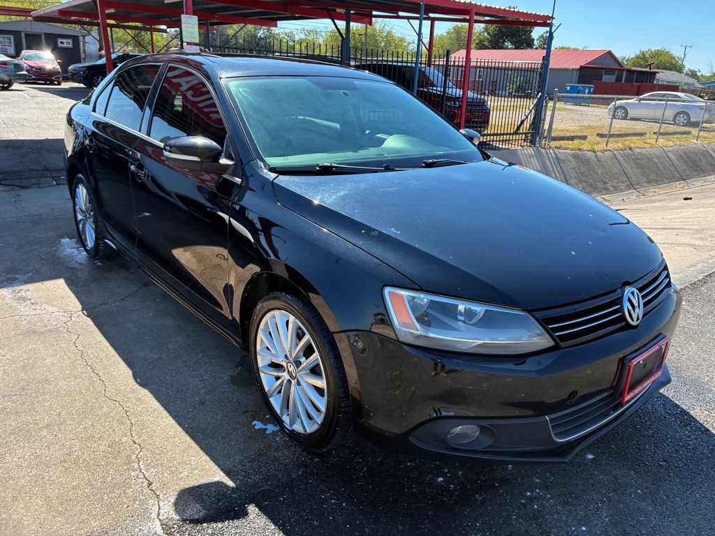 Photo 22 of this VOLKSWAGEN JETTA