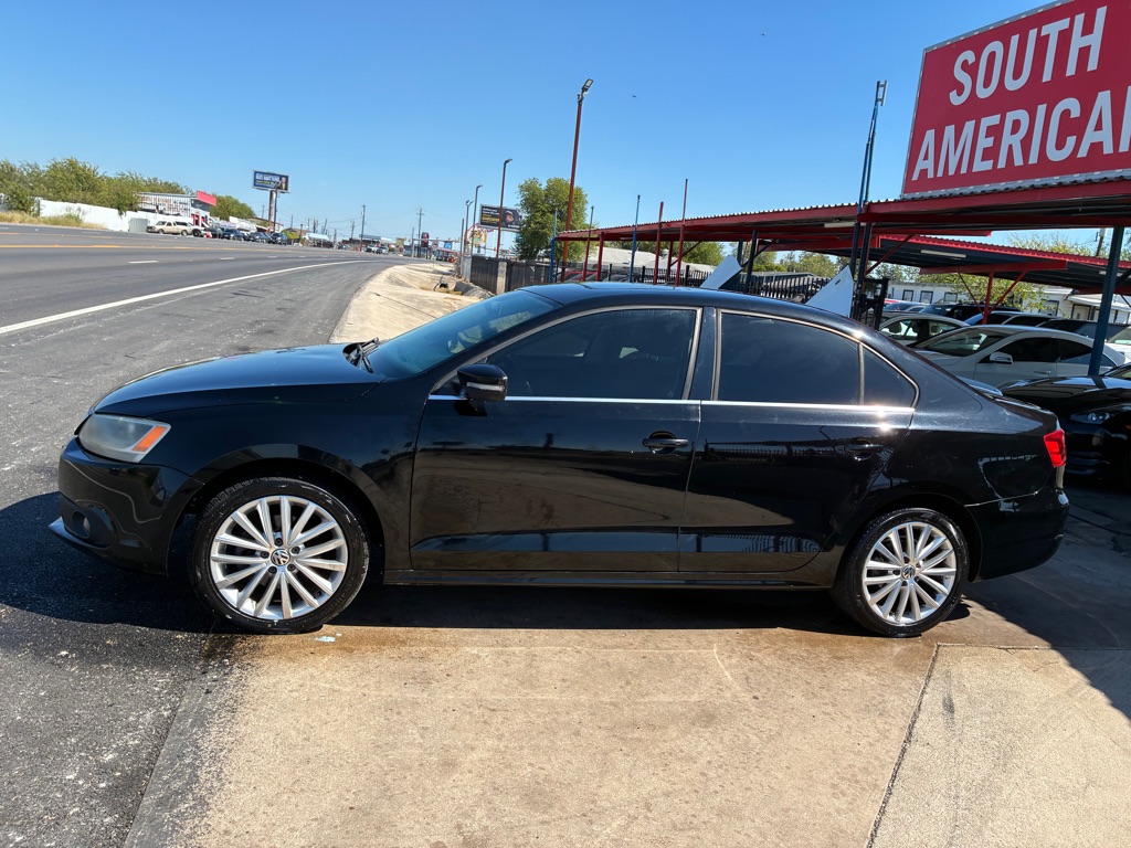 Photo 3 of this VOLKSWAGEN JETTA