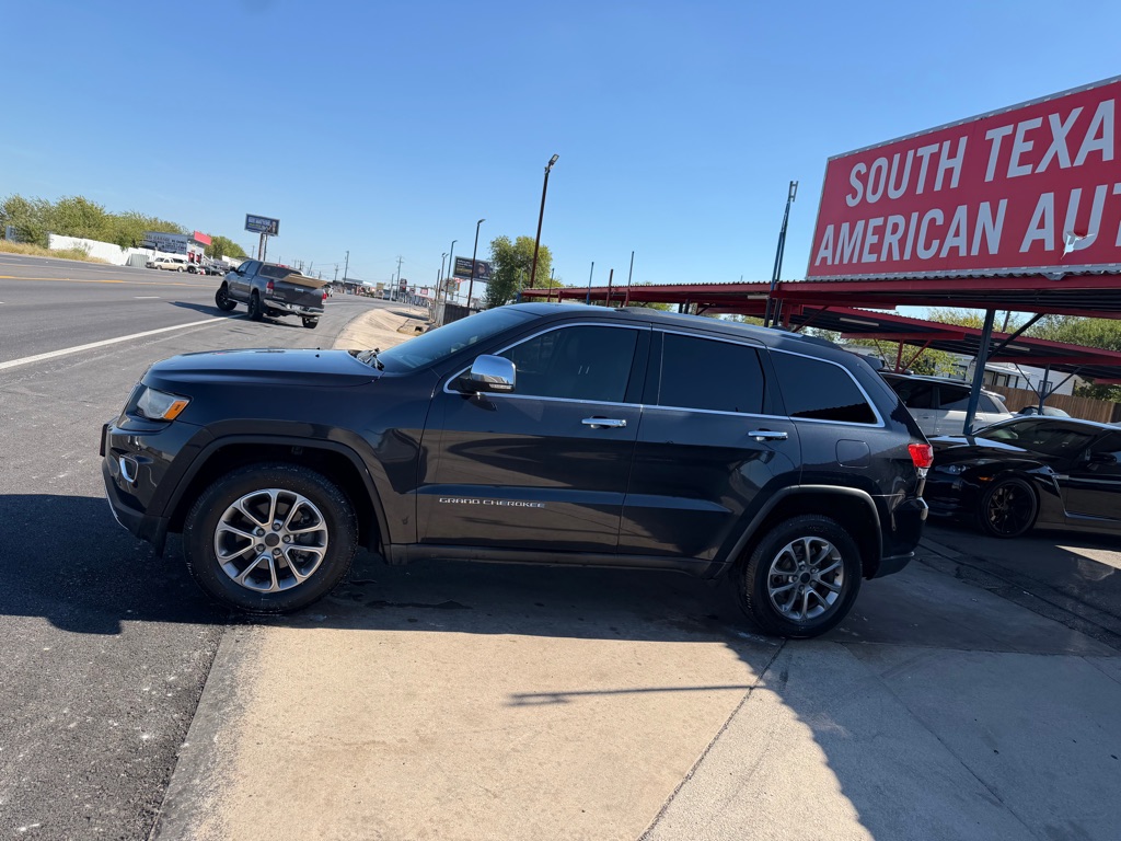 Photo 27 of this JEEP GRAND CHEROKEE