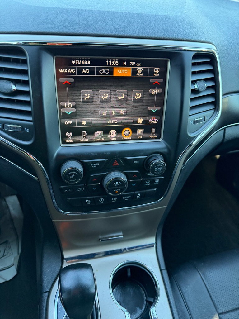 Photo 21 of this JEEP GRAND CHEROKEE