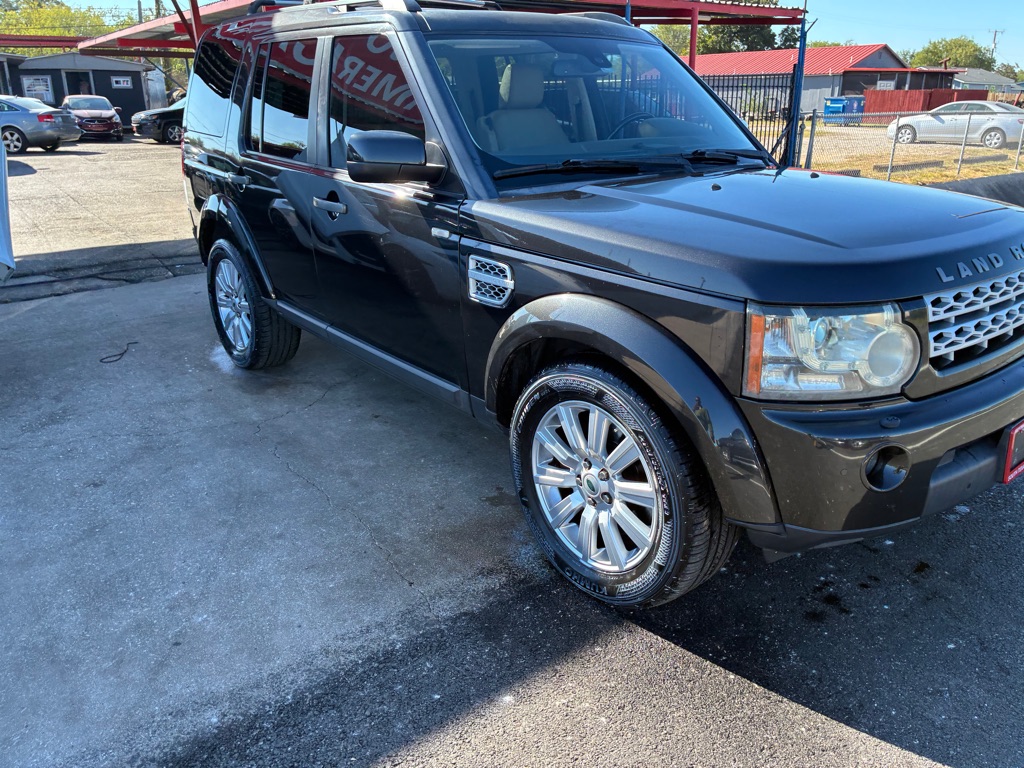 Photo 6 of this LAND ROVER LR4