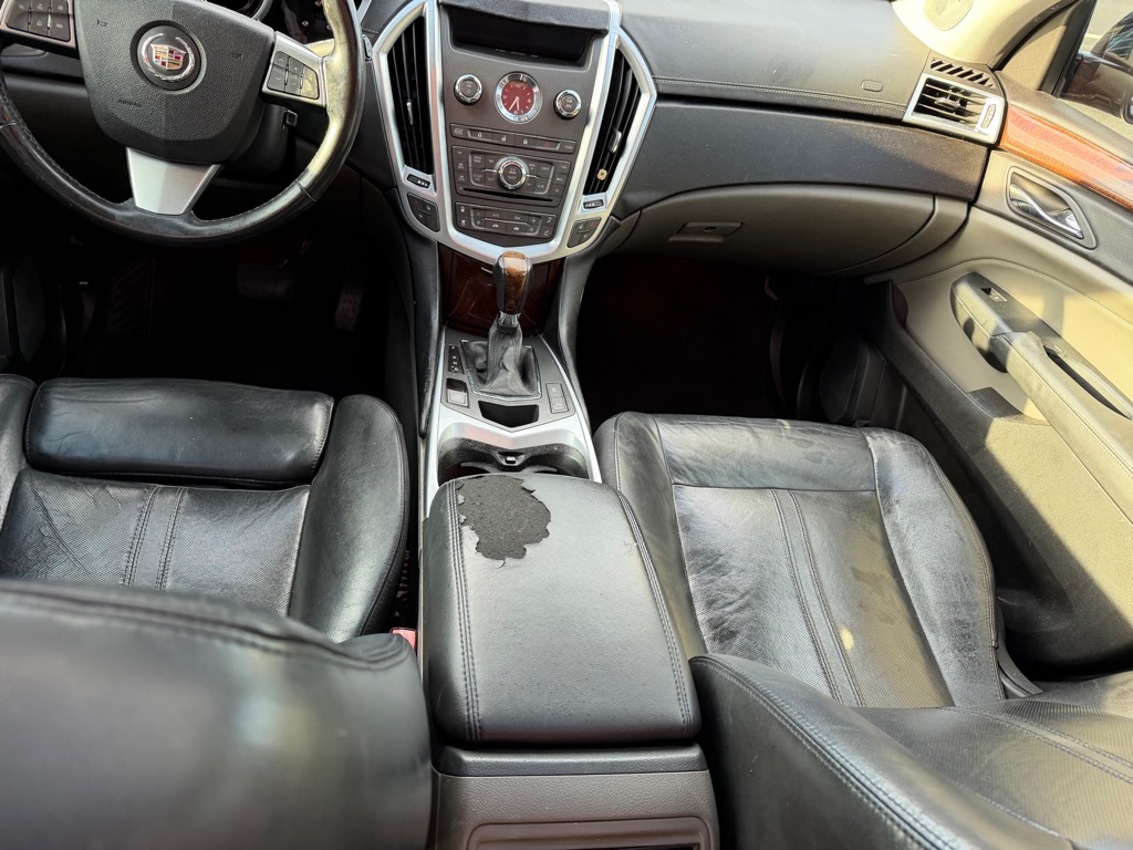 Photo 19 of this CADILLAC SRX