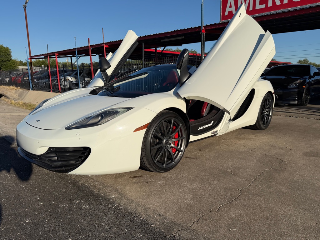 Photo 6 of this MCLAREN AUTOMOTIVE MP4-12C