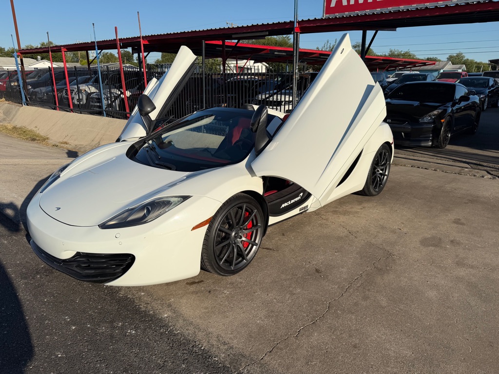 Photo 2 of this MCLAREN AUTOMOTIVE MP4-12C