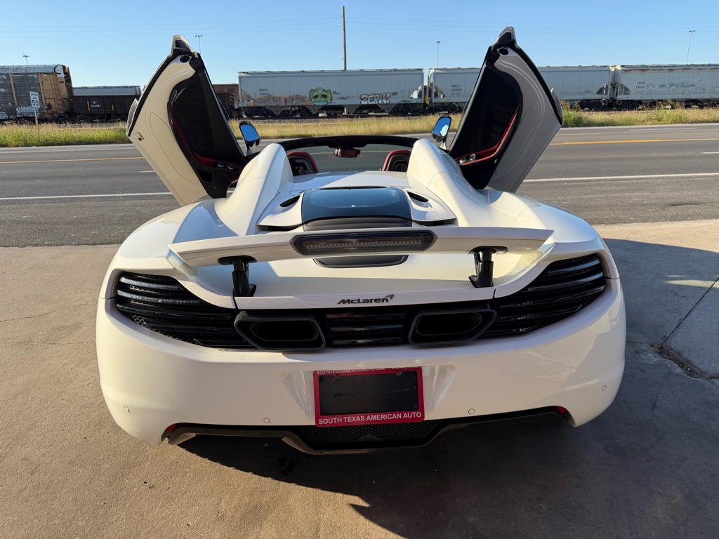 Photo 7 of this MCLAREN AUTOMOTIVE MP4-12C