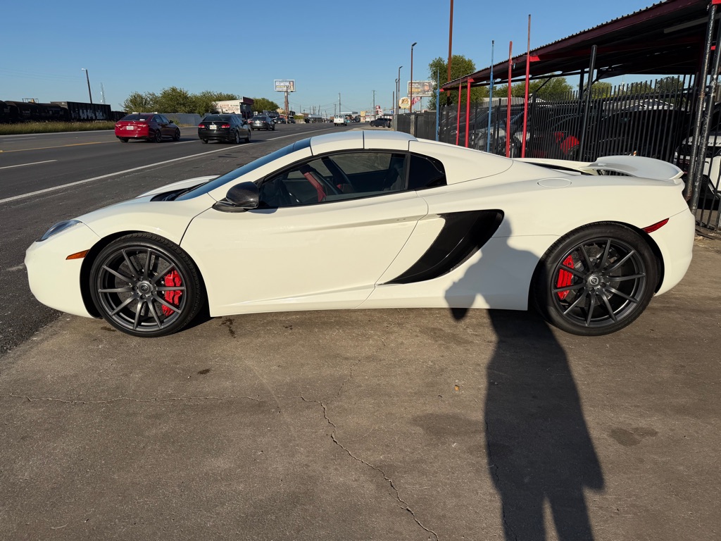 Photo 39 of this MCLAREN AUTOMOTIVE MP4-12C