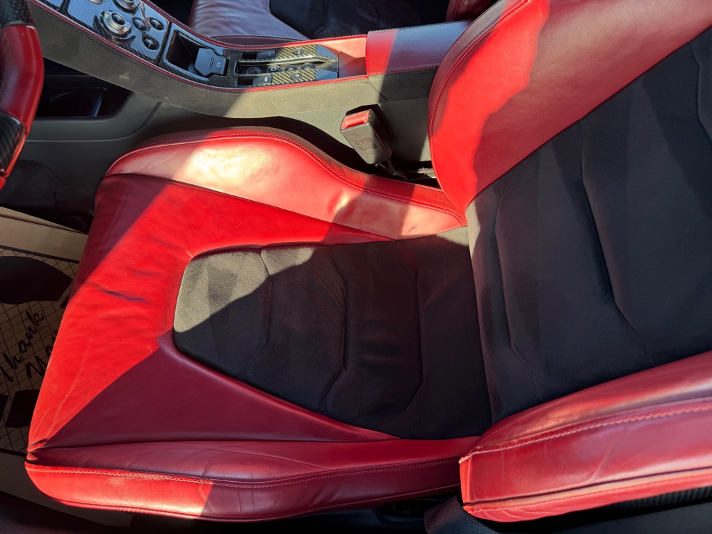 Photo 82 of this MCLAREN AUTOMOTIVE MP4-12C