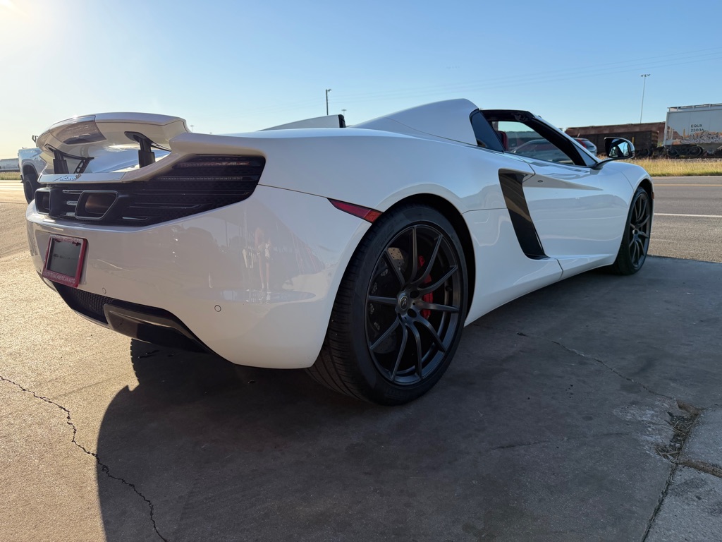 Photo 16 of this MCLAREN AUTOMOTIVE MP4-12C