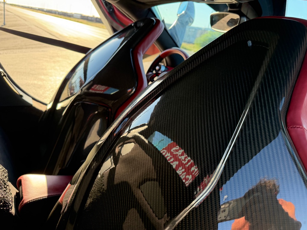 Photo 76 of this MCLAREN AUTOMOTIVE MP4-12C