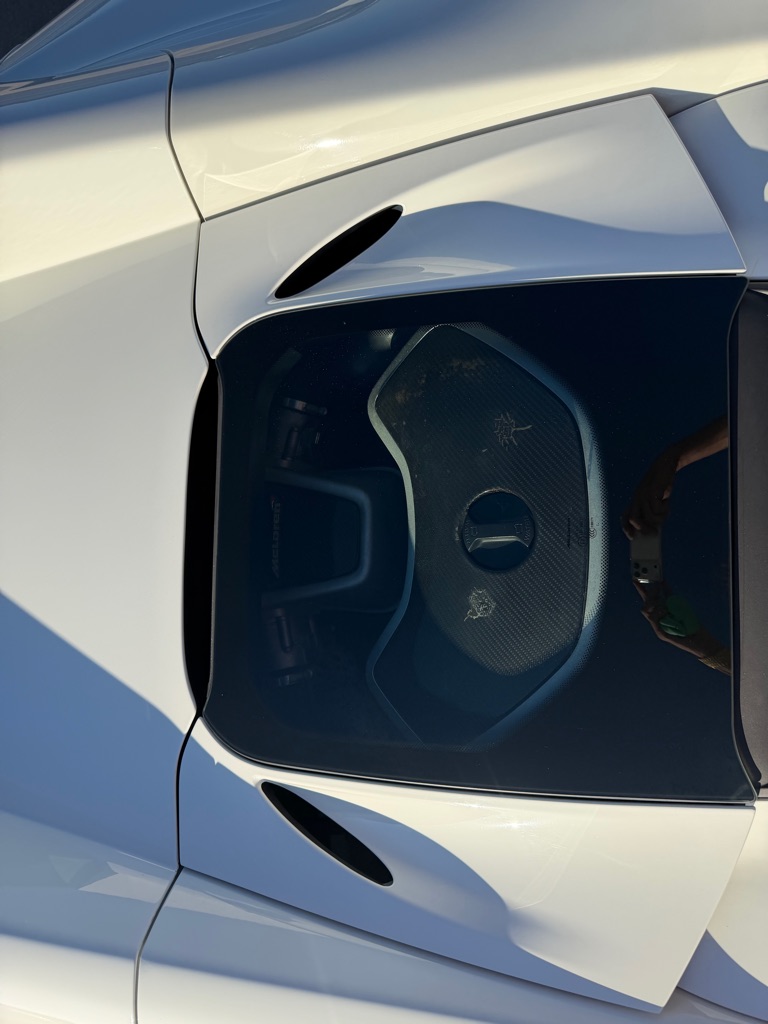 Photo 107 of this MCLAREN AUTOMOTIVE MP4-12C