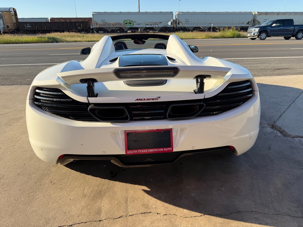 Photo 13 of this MCLAREN AUTOMOTIVE MP4-12C