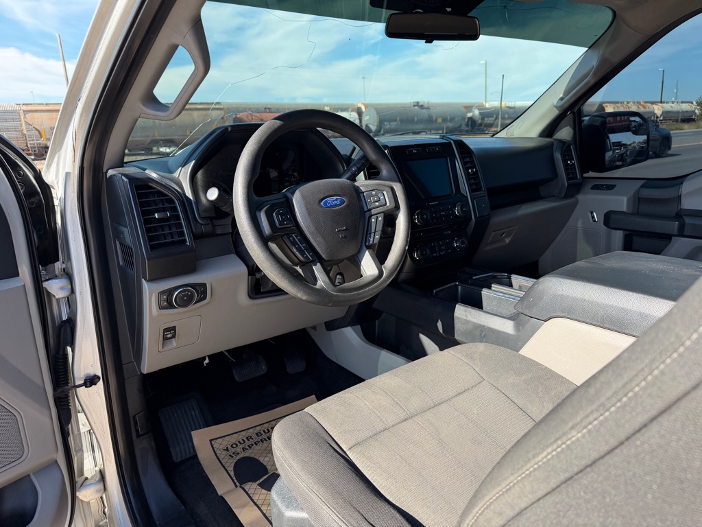 Photo 28 of this FORD F150