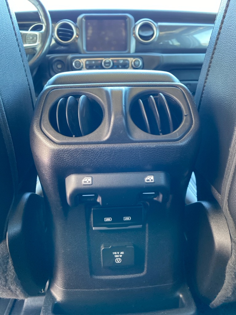Photo 13 of this JEEP WRANGLER UNLIMI