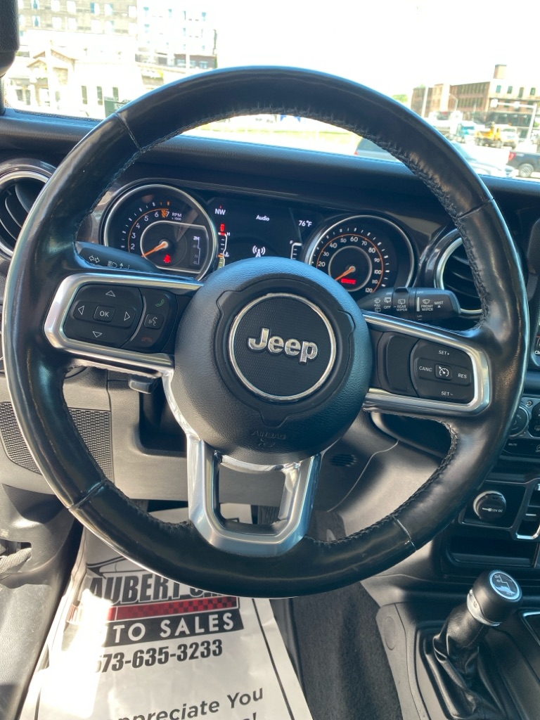 Photo 23 of this JEEP WRANGLER UNLIMI