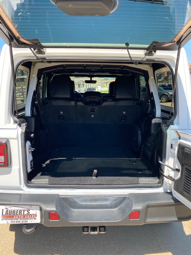 Photo 8 of this JEEP WRANGLER UNLIMI