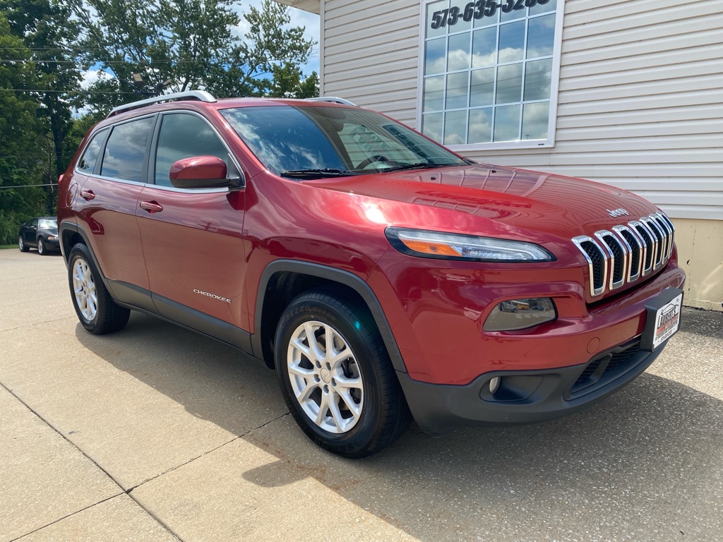 Photo 2 of this JEEP CHEROKEE