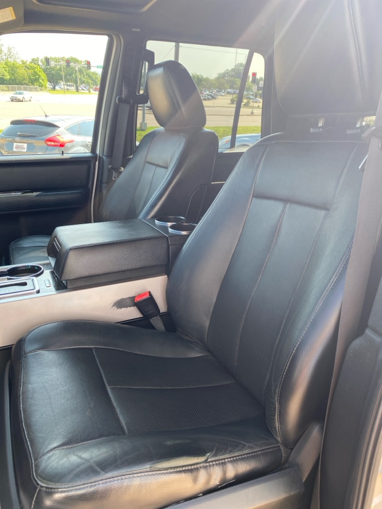 Photo 16 of this FORD EXPEDITION
