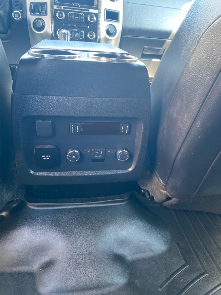 Photo 14 of this FORD EXPEDITION