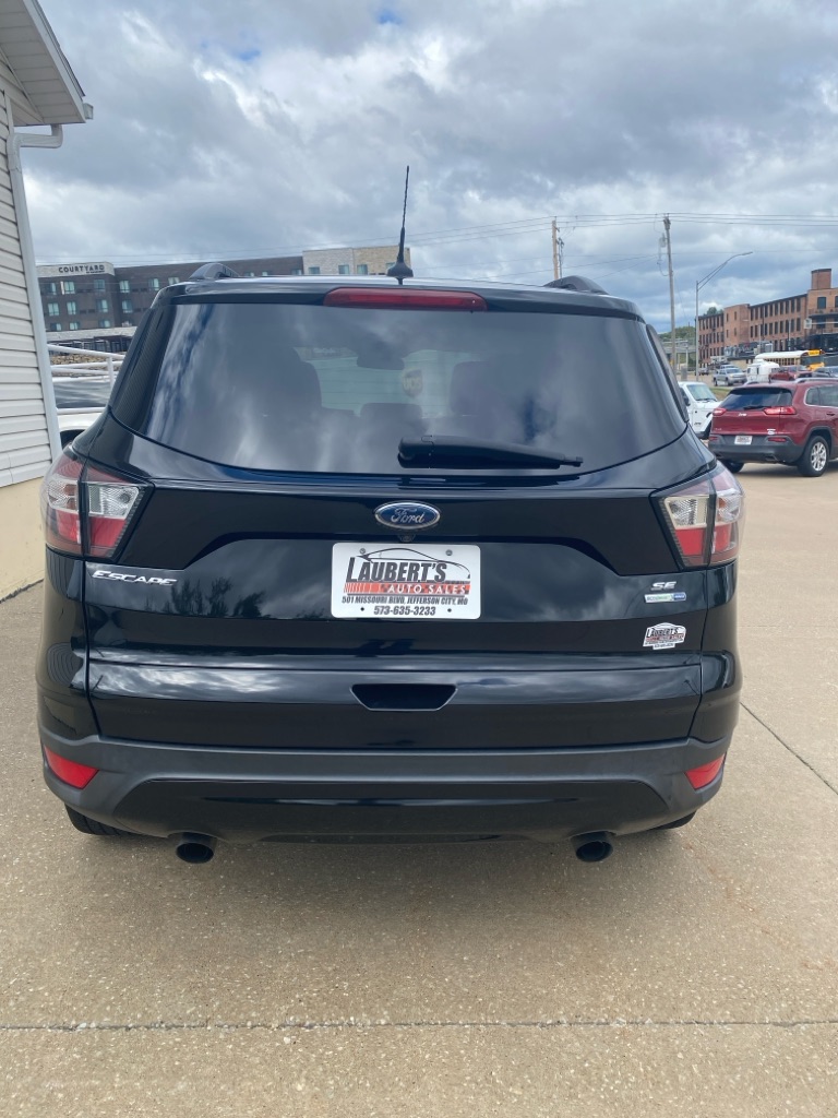 Photo 7 of this FORD ESCAPE