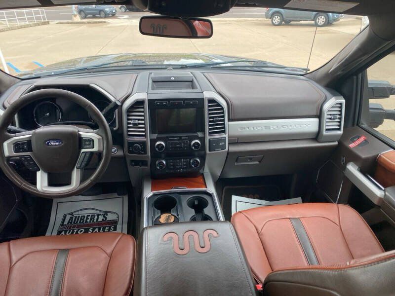 Photo 9 of this FORD F250