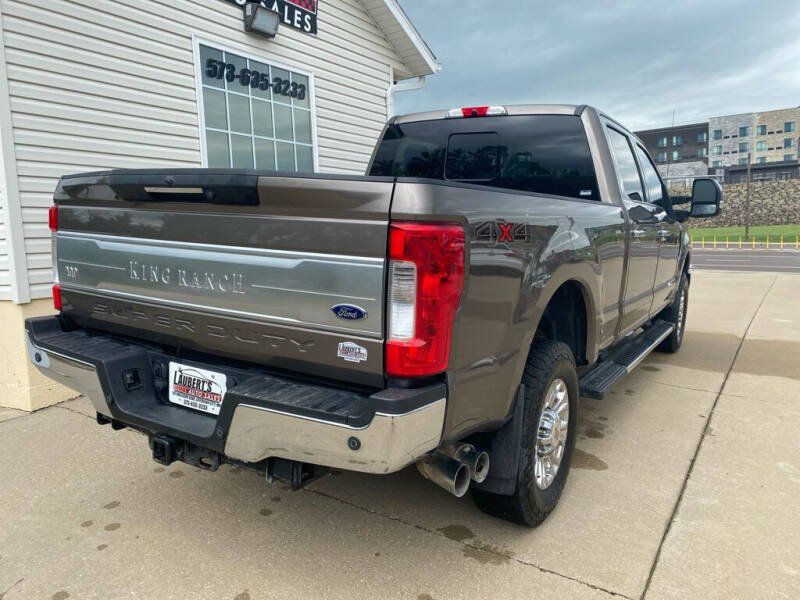 Photo 14 of this FORD F250