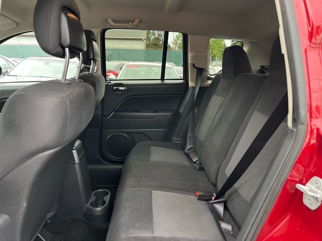 Photo 11 of this JEEP COMPASS