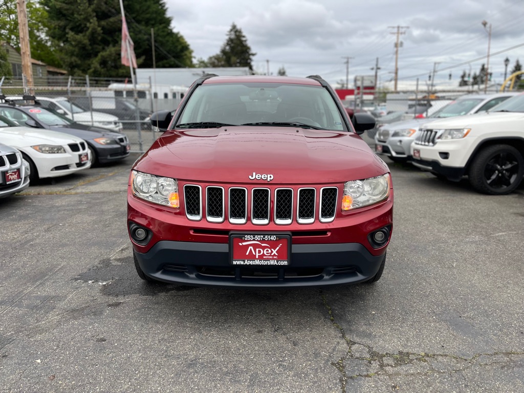 Photo 3 of this JEEP COMPASS