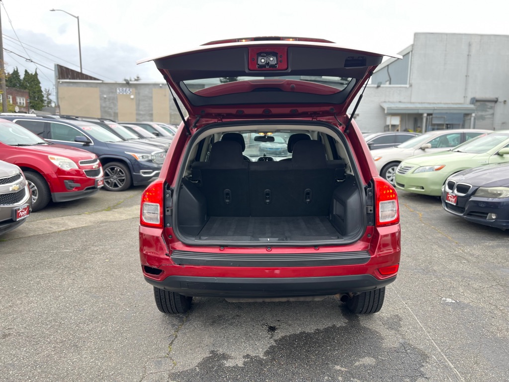 Photo 7 of this JEEP COMPASS