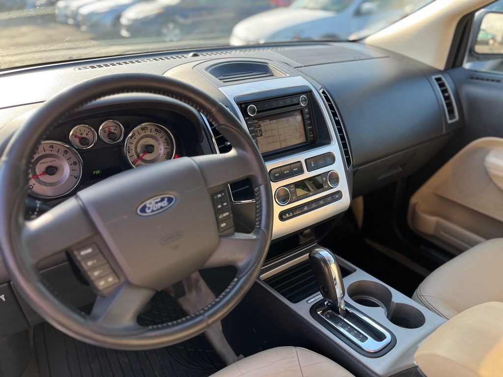 Photo 11 of this FORD EDGE