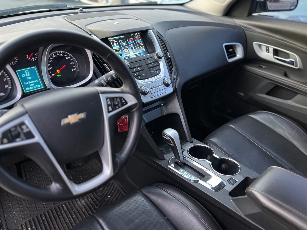 Photo 11 of this CHEVROLET EQUINOX