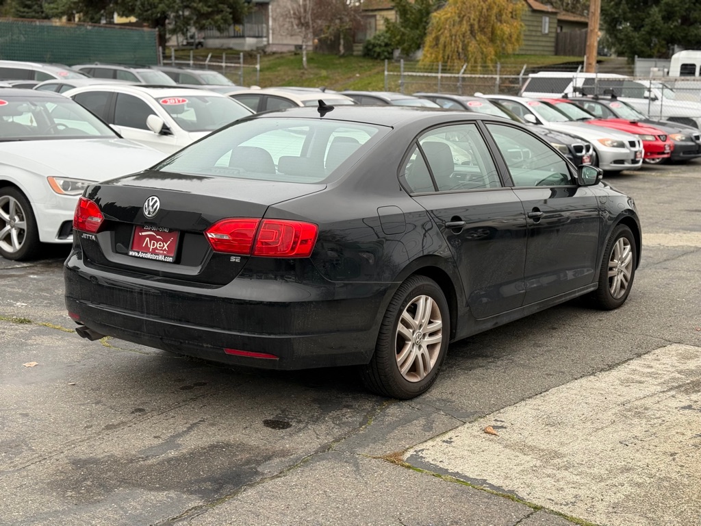 Photo 4 of this VOLKSWAGEN JETTA