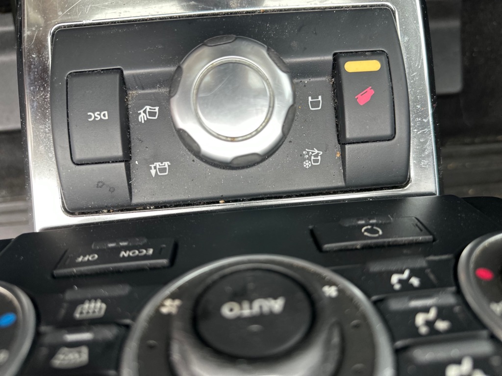 Photo 14 of this LAND ROVER LR2
