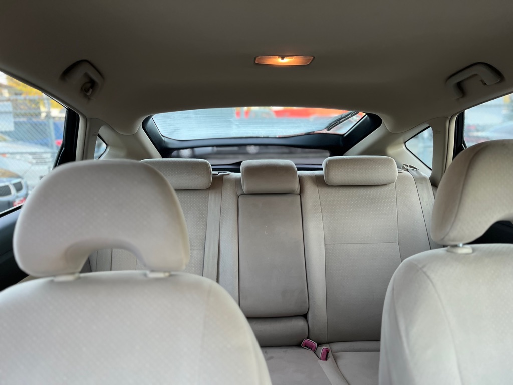 Photo 18 of this TOYOTA PRIUS