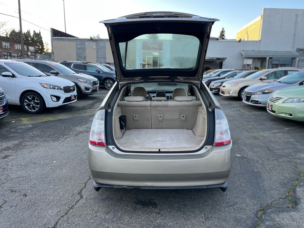 Photo 7 of this TOYOTA PRIUS