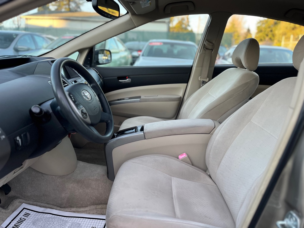 Photo 10 of this TOYOTA PRIUS